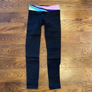 Ivivva Black Leggings for Girls - M/8-10